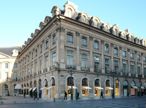 Louis Vuitton opens its first boutique in Place Vendôme on 3rd of July | Paris Select