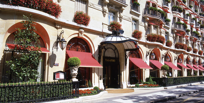 Hôtel Plaza Athénée - Paris Select Book