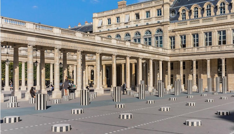 A day in the Palais-Royal district - Paris Select