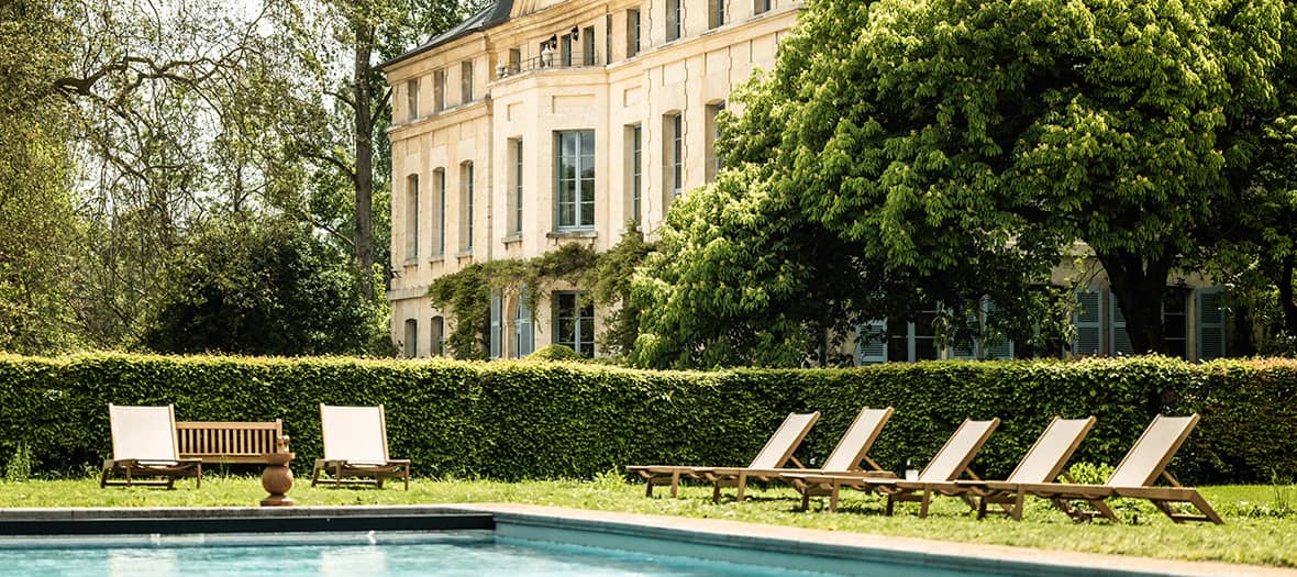 Les hôtels avec piscine pour un week-end détente autour de Paris