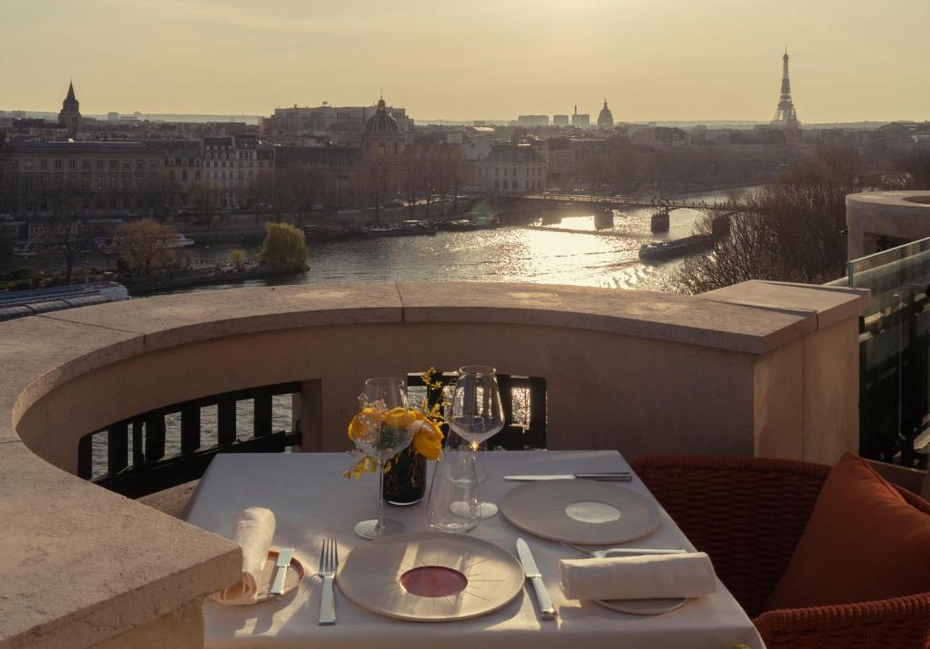 Paris hotel race: Bulgari debuts Thursday, to take on Cheval Blanc