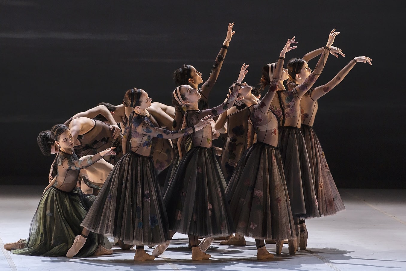 Dior Habille les Nuits des shows uniques en collaboration avec le ballet de l