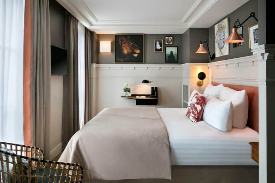 hotel