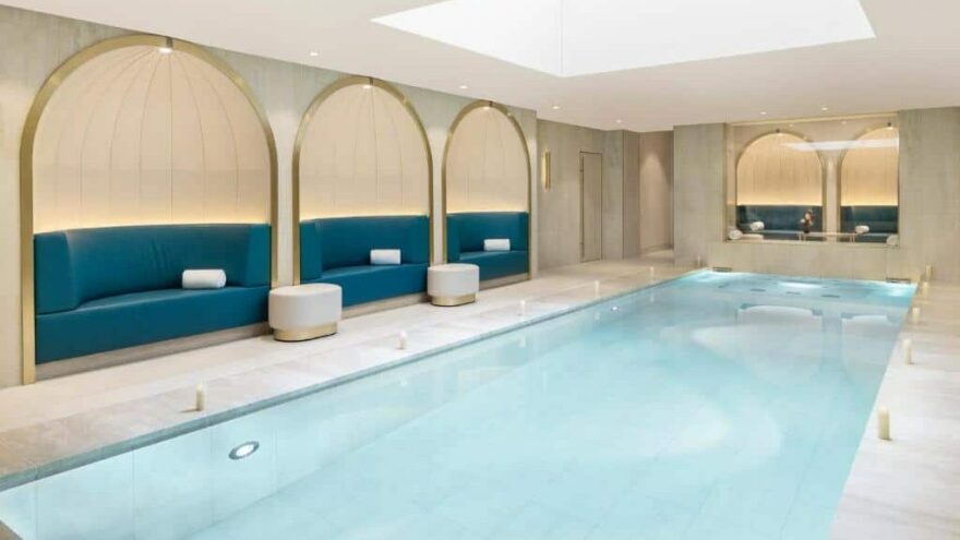 5 beautiful hotel pools in Paris: book your Day Pass