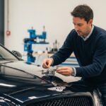 ParisSelect - Badges de voiture transformés en drones de surveillance patrouillent à la demande, gadget façon James Bond
