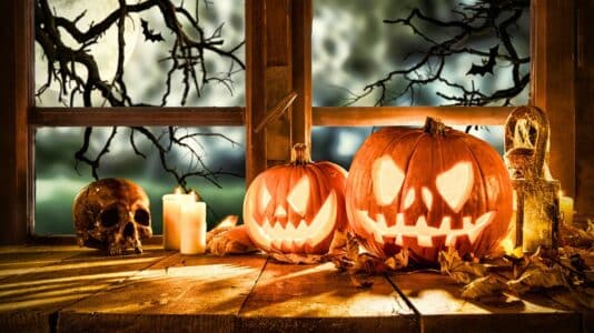 Disneyland Paris: Halloween 2025 prépare un restaurant immersif Phantom Manor et des projections nocturnes inédites