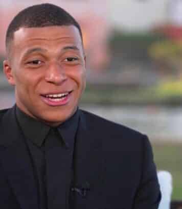 Kylian Mbappé adopte le col roulé Dior à 2 800 € au PSG: style et chaleur par grand froid