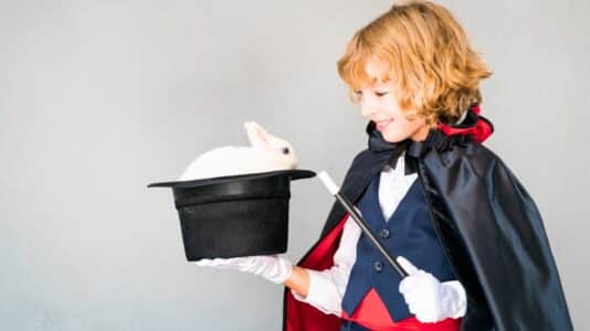 Le Portail Magique à Paris: le spectacle familial où vos enfants deviennent magiciens