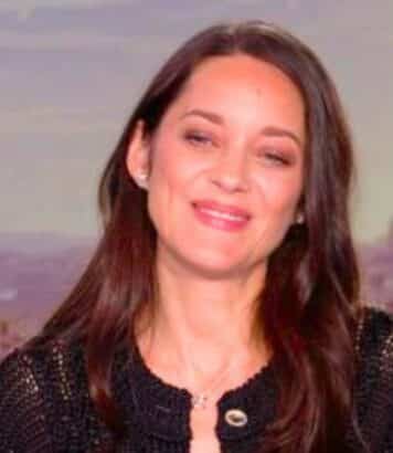 Marion Cotillard passe le cap des 50 ans et détaille La Tour de Glace et The Morning Show