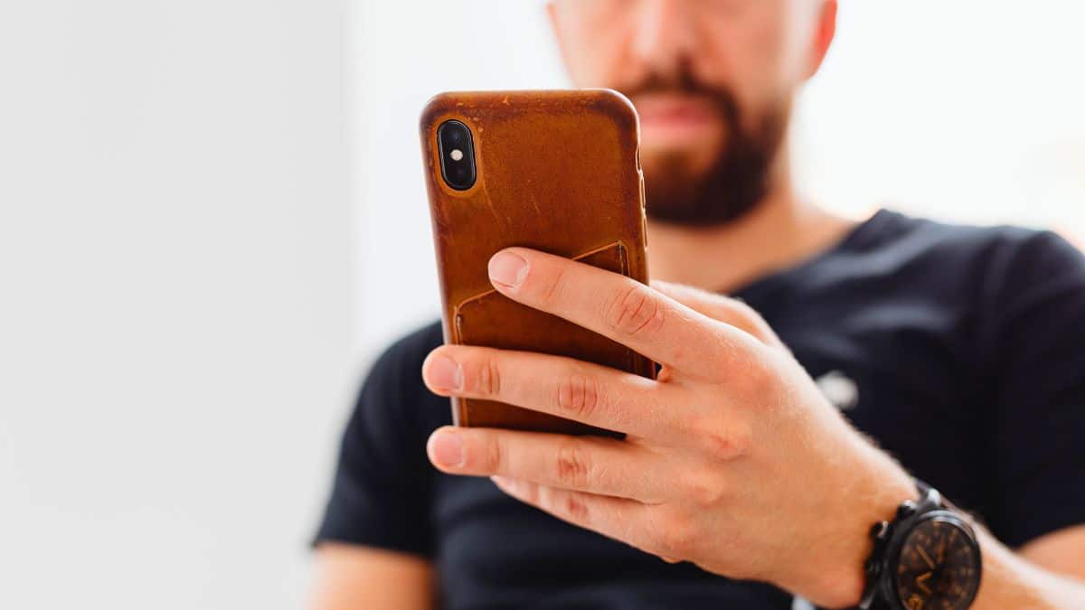 Smartphones: 2024 ranking of cell phone brands that break down the most ...