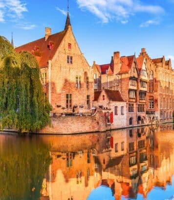 Bruges s’illumine pour Noël: deux marchés et un parcours lumineux de 3,5 km, accessible en train depuis Paris