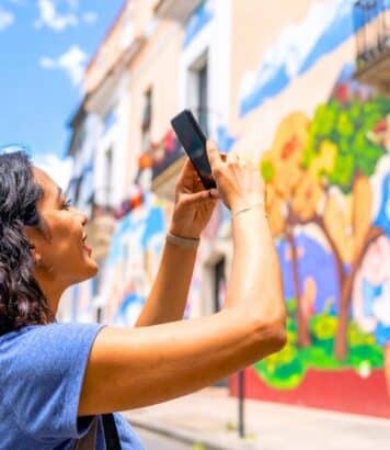 Festival street-art gratuit à la Poste du Louvre 2025 : programme et photos à Paris