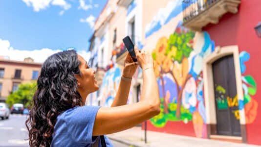 Festival street-art gratuit à la Poste du Louvre 2025 : programme et photos à Paris