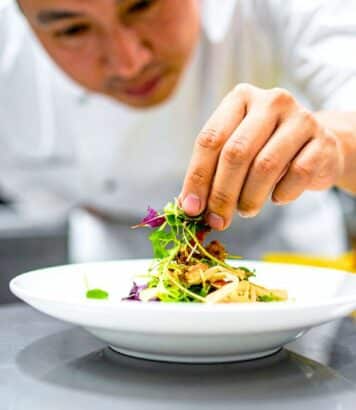 Mory Sacko fait entrer la gastronomie dans une nouvelle ère avec Collection de Squarespace