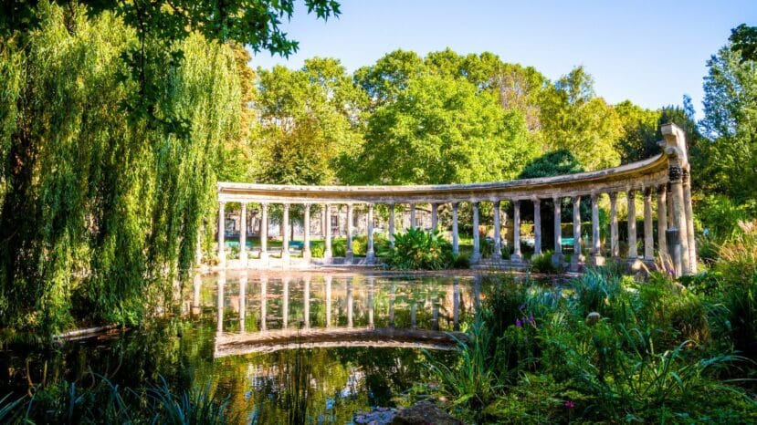 Parc Monceau à Paris 8: le petit Central Park français se situe entre les métros Monceau et Courcelles