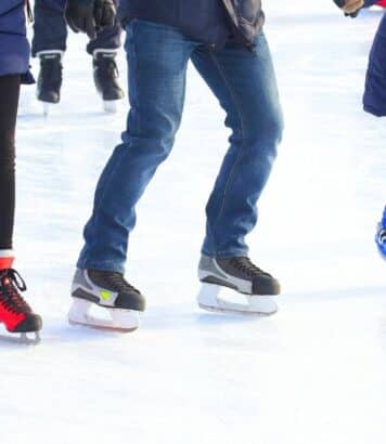 Patinoire géante du Grand Palais des Glaces 2025: mode Tour Eiffel à Paris, programme et temps forts