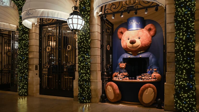 The Ritz opens a gourmet Christmas pop-up on Place Vendôme with