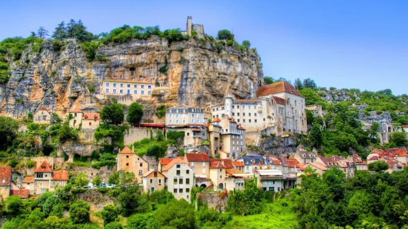 Rocamadour (Lot) s’accroche à la falaise et figure parmi les villages les plus spectaculaires de France