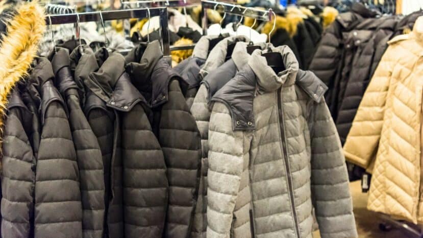 Manteaux: les modèles in et out de l’hiver 2024-2025 à adopter ou éviter