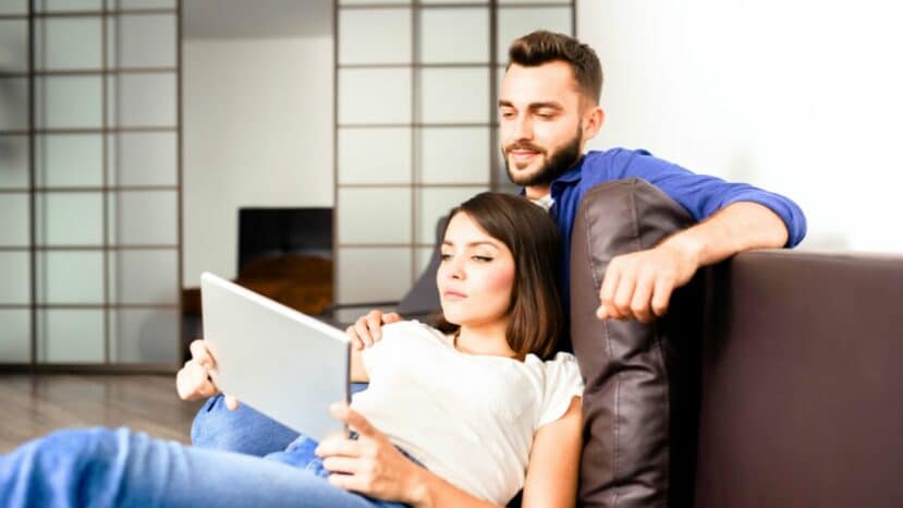 Netflix : ce thriller britannique façon James Bond noté 10/10 explose les 213 millions d’heures de visionnage