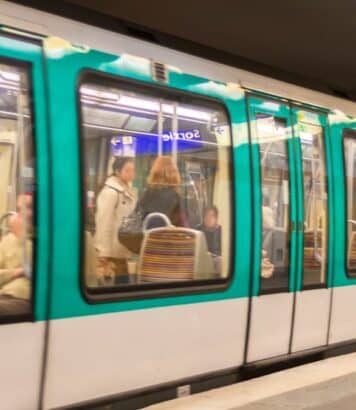 Pass Navigo: ce qui change en janvier 2026 pour tarifs et tickets métro-train en Île-de-France