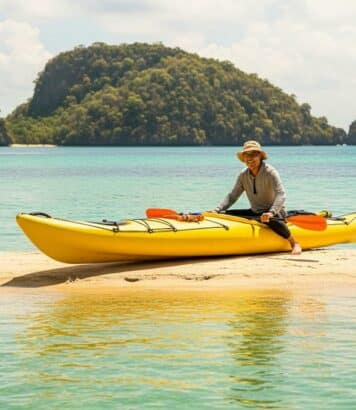 ParisSelectBook - Archipel breton: plus paisible que la Côte d’Azur, allures de petites Keys françaises