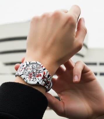 ParisSelectBook - Swatch lance 4 montres inspirées du Guggenheim de New York