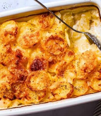 Gratin de poireaux épicé: la recette facile qui réchauffe vos dîners d’hiver
