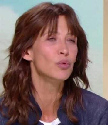 Sophie Marceau signe une leçon de style à la française au défilé Le Palmier de Jacquemus