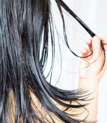 Cheveux gras : cette erreur fréquente sous la douche aggrave le problème selon un coiffeur