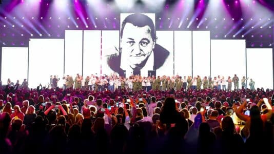 Les Enfoirés ouvrent un pop-up store gratuit ce week-end à Paris