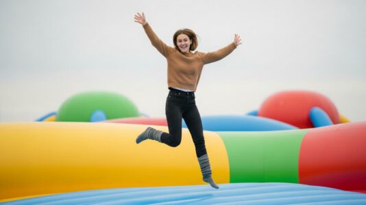 ParisSelectBook - Funbox : le plus grand parc gonflable du monde débarque en France avec 4 000 m² à explorer en famille