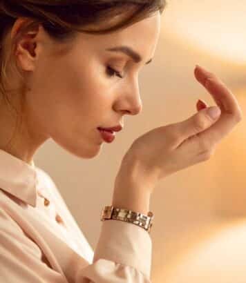 Cuir Saddle de Dior : le parfum à découvrir pour s'offrir une signature cuir chic et raffinée