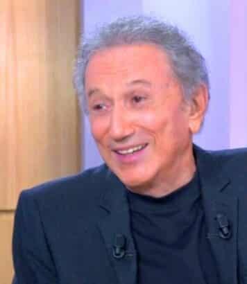 Michel Drucker : sa villa au parfum de lavande dans les Alpilles, un havre de paix à découvrir