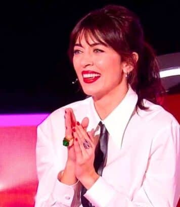 Nolwenn Leroy adopte la demi-queue de cheval volumineuse pour sublimer les cheveux fins ce printemps