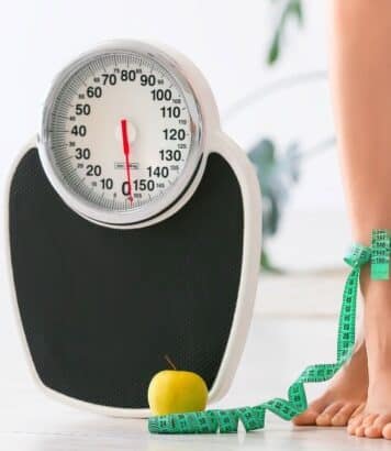 Perdre du poids après 50 ans : l'habitude à éviter selon un médecin pour affiner sa silhouette