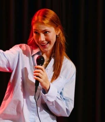 Spectacles d'humour à Paris : les stand-up et shows comiques à découvrir en mars 2026