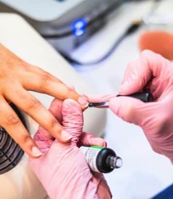 Syrup nails : la tendance manucure vitaminée à adopter ce printemps 2026