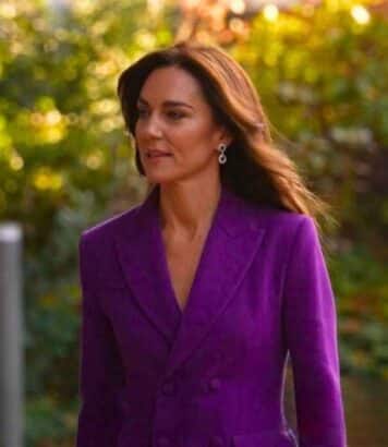 Kate Middleton sublime en robe-manteau Alexander McQueen et bijoux de Diana pour l'Anzac Day à Londres