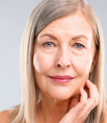 Protection solaire quotidienne : le geste anti-âge unanime des dermatologues à moins de 20 euros