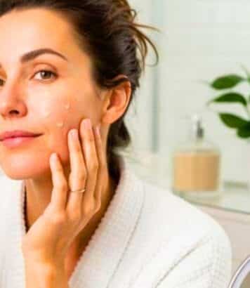 Sérum Aroma-Zone à l'acide hyaluronique 3,5% : le soin repulpant plébiscité par 30 000 avis