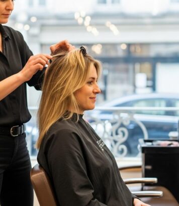 ParisSelect - Coloration luxe bronde : la nuance parfaite entre brun et blond pour un effet bonne mine ce printemps