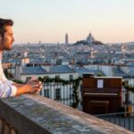 ParisSelect - Ce lieu secret de Montmartre ouvre ses portes seize soirs cet été pour des concerts en plein air à 45 €