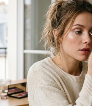 ParisSelectBook - « Impossible de détourner le regard » : cette tendance makeup mauve s'arrache sur Instagram en 2026