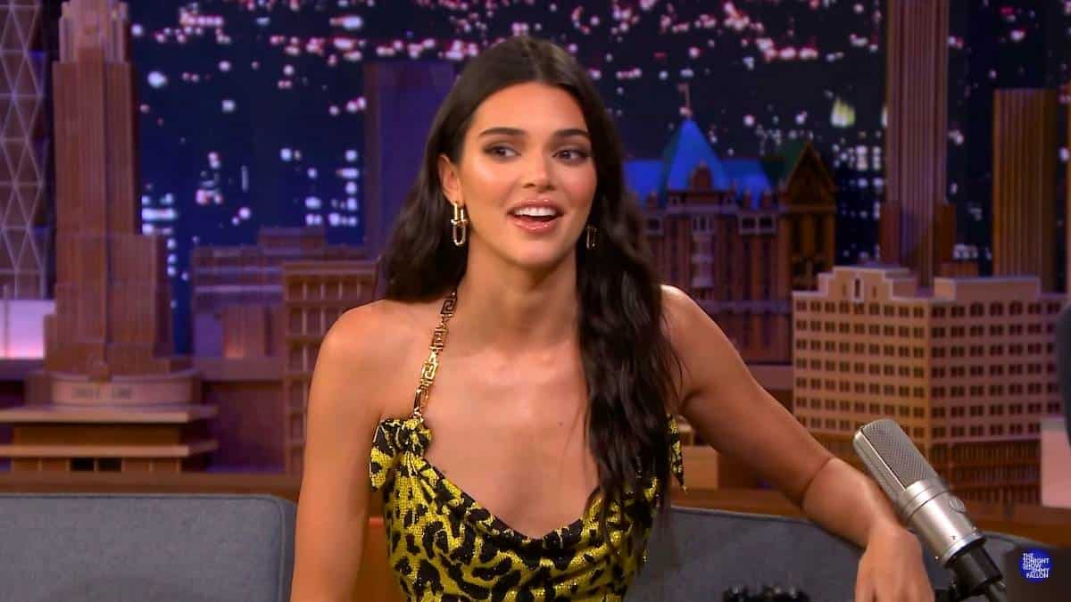 This bag color, worn by Kendall Jenner and Kaia Gerber, will dominate  summer 2026.