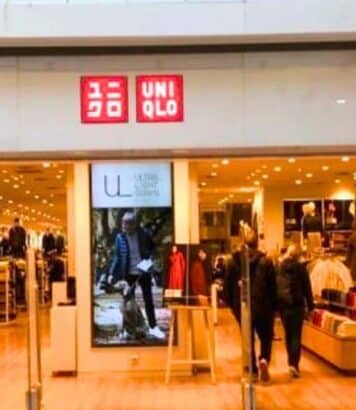 Cette robe en lin Uniqlo à 39,90 euros flatte toutes les silhouettes cet été