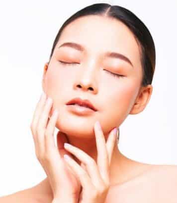 K-Beauty: Ces toniques coréens pour cuir chevelu donnent aux Sud-Coréennes des cheveux brillants comme du verre
