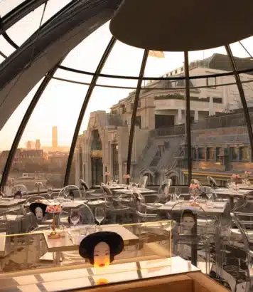 Restaurant KONG Paris avec vue sur la Seine et le Pont-Neuf