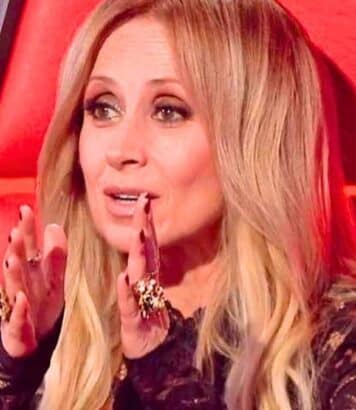 Lara Fabian a 56 ans et une peau sans rides : ce sérum suisse qu'elle utilise depuis 20 ans fait des miracles en 15 minutes