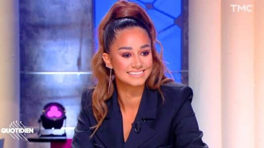 Léna Situations au Met Gala 2026 : Burc Akyol signe son bustier métallique inspiré de Janet Jackson